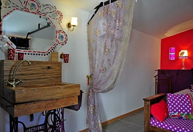 اتاق استاندارد, B&b La Terre Brûlée
