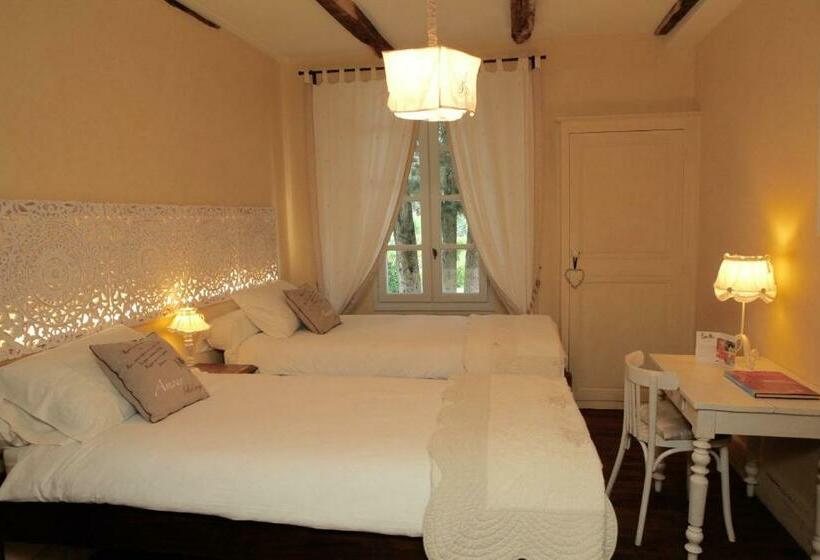 Семейный Номер Вид на Сад, Le Relais Des Anges