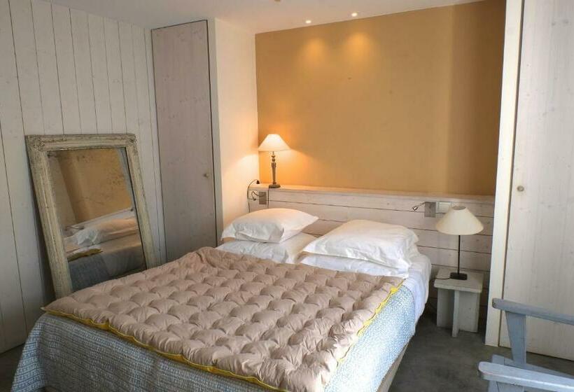 Классический Номер, Hôtel Le Sénéchal