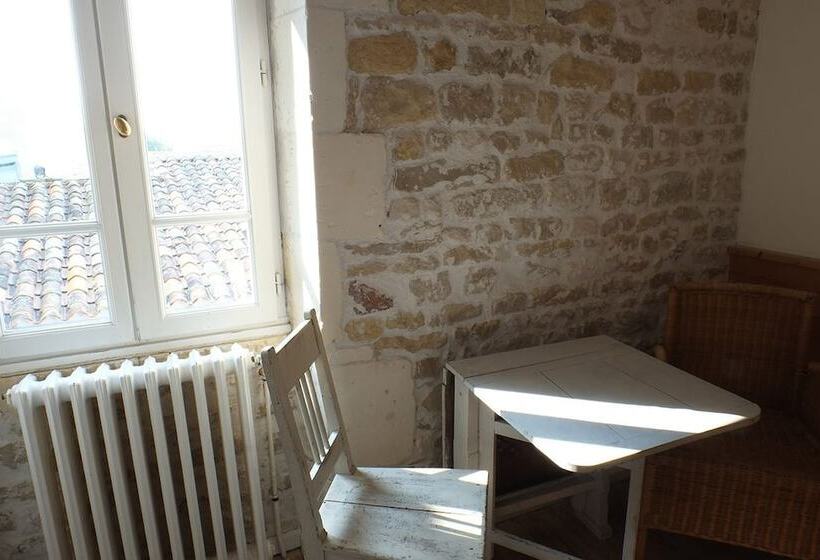 חדר סטנדרט, Hôtel Le Sénéchal