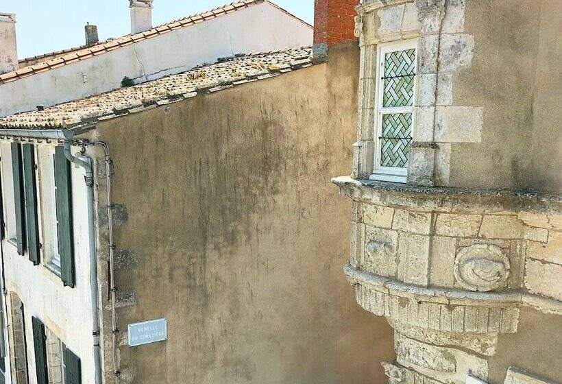 Номер Стандарт, Hôtel Le Sénéchal