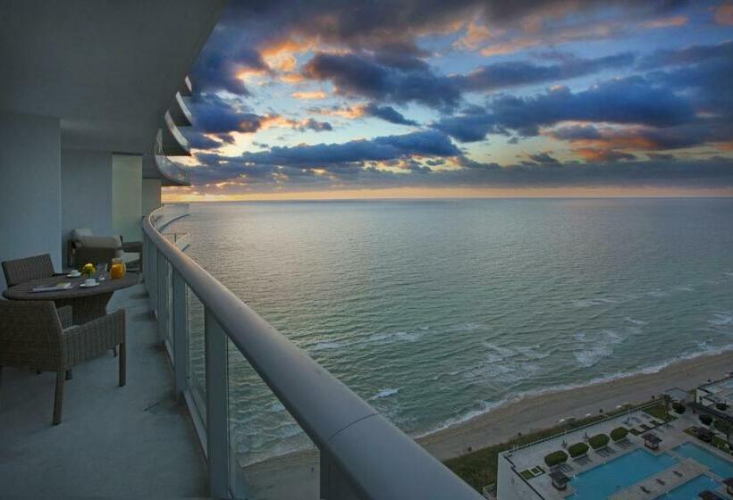 Люкс Адаптированный для Инвалидов, Lyfe Resort & Residences