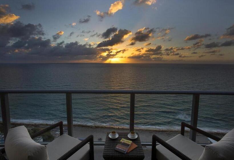 Люкс 3 Спальни, Lyfe Resort & Residences