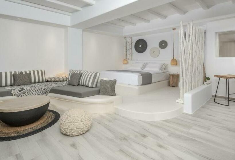 سوئیت با وان آب گرم, Iliada Suites  Adults Only