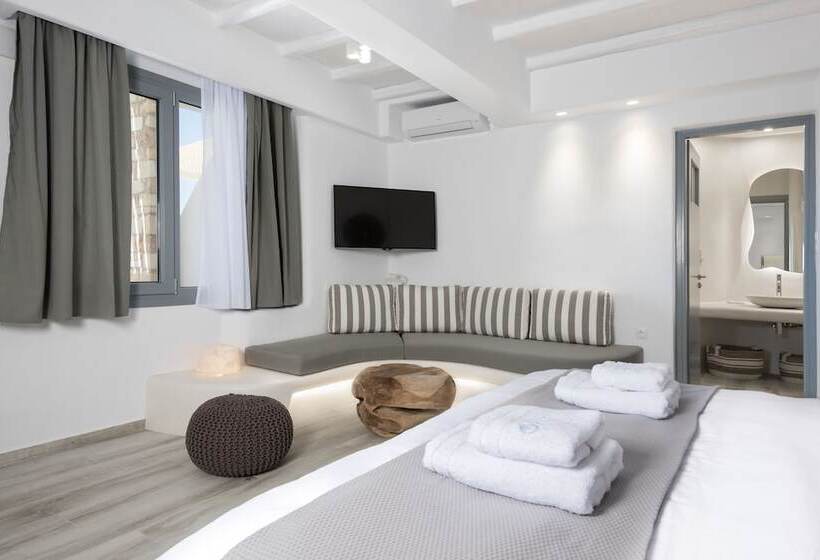 سوییت جونیور با چشم‌انداز دریا, Iliada Suites  Adults Only