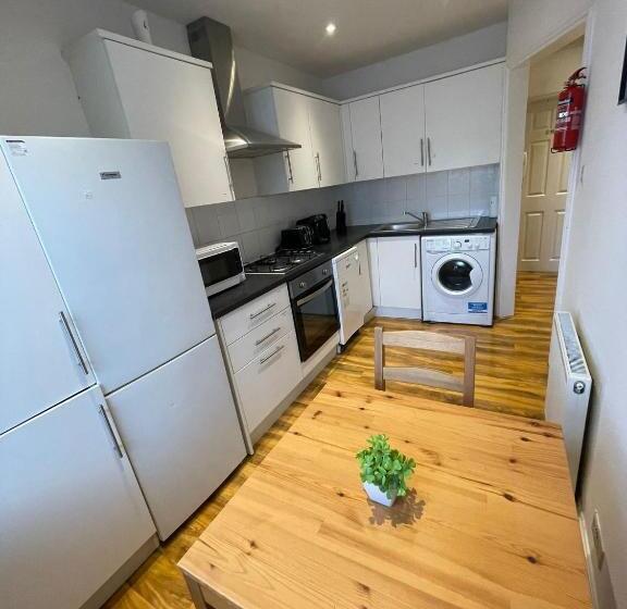 Номер Стандарт, Kensington Guest Rooms 98
