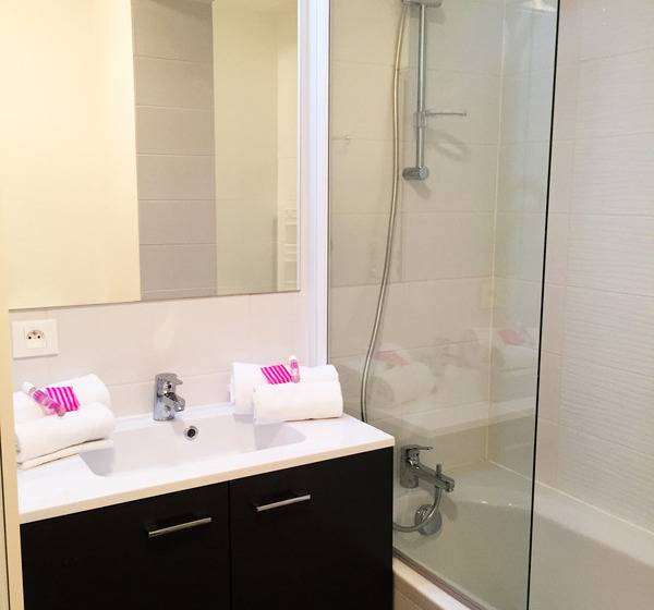 Студия Стандарт, Nemea Appart Hotel Quai Victor Tours Centre
