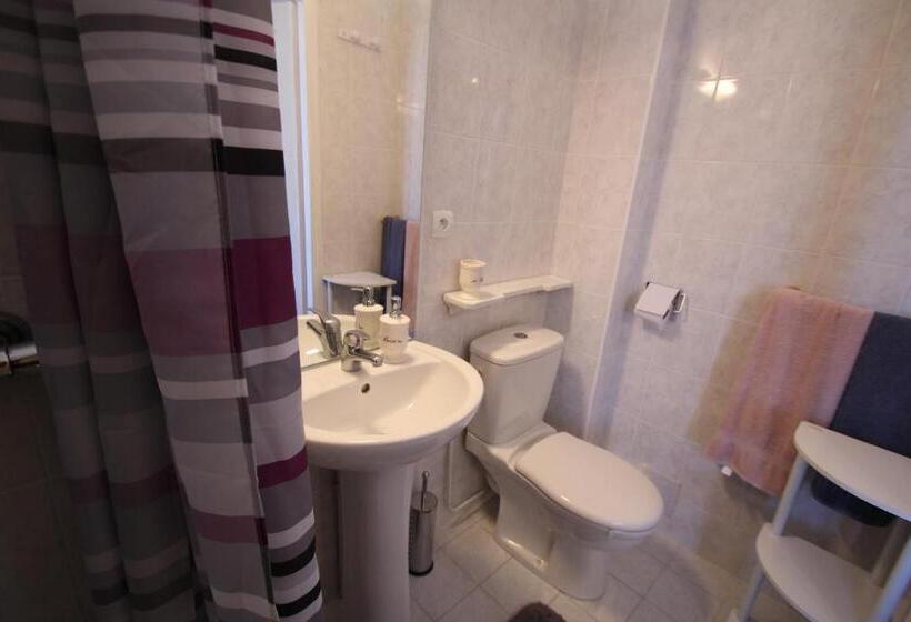 Трехместный Номер Комфорт, Domaine Des Roses