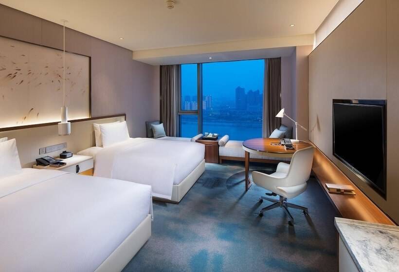 Номер Стандарт Вид на Реку, Hilton Quanzhou Riverside