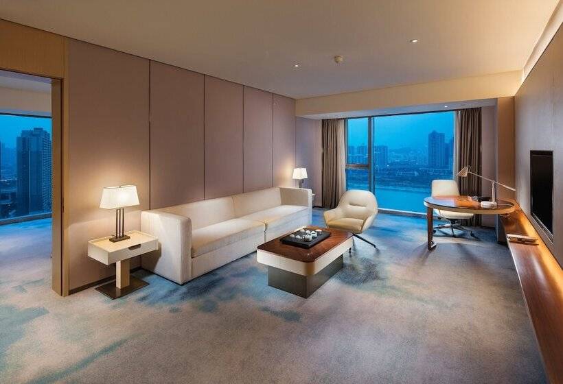 סוויטה דלוקס, Hilton Quanzhou Riverside