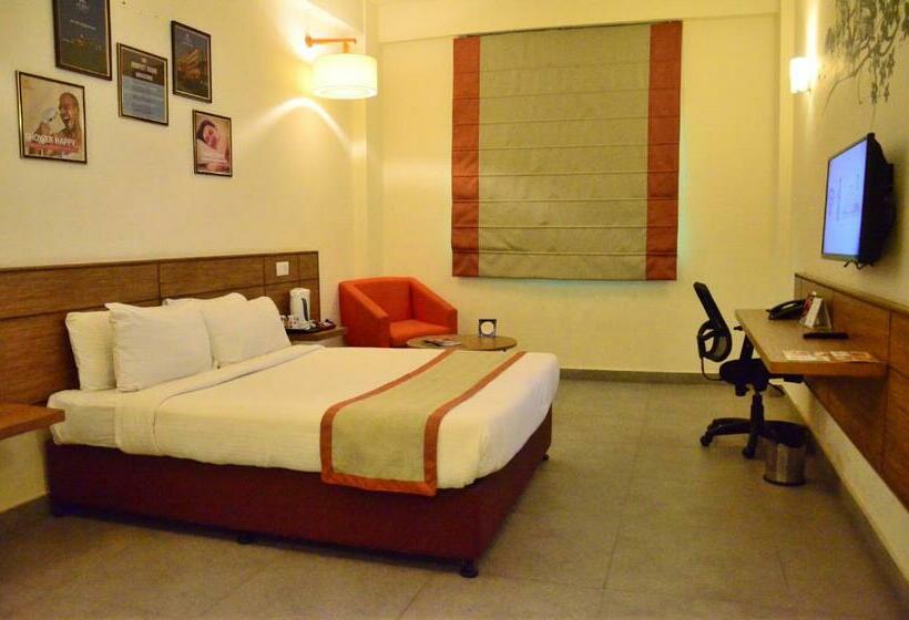 اتاق لوکس, Max Hotels Prayagraj