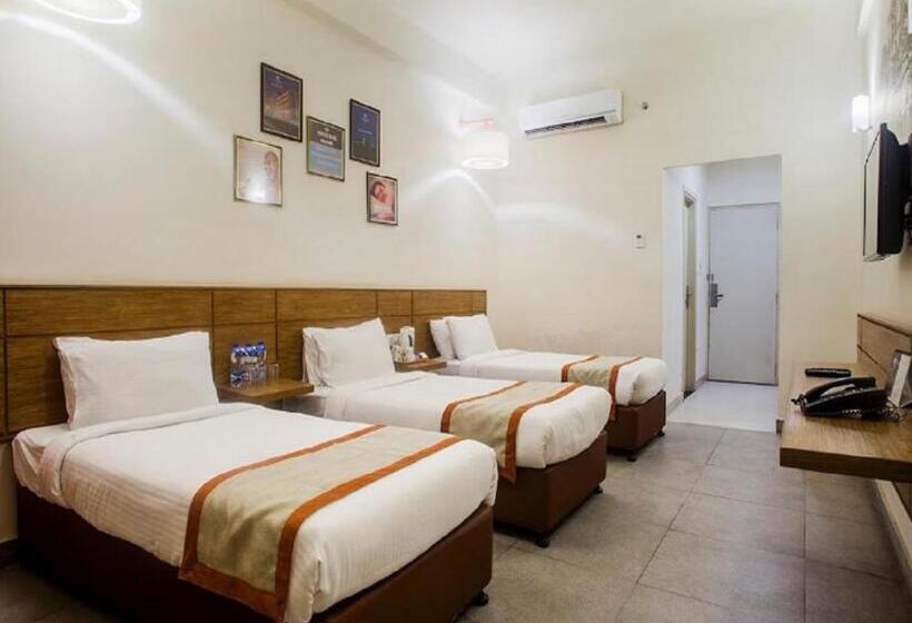 اتاق لوکس, Max Hotels Prayagraj