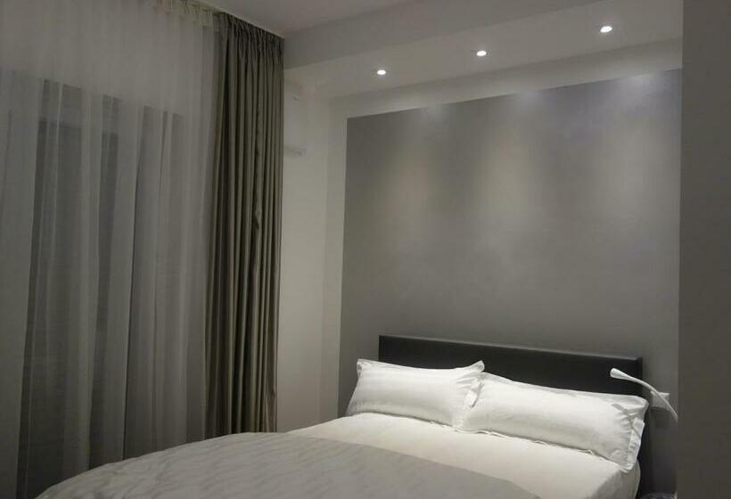 标准单人间, Victoria Living