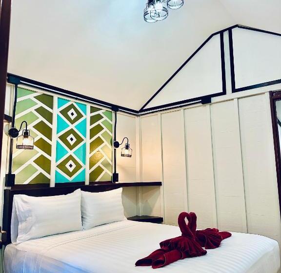 Номер Стандарт Вид на Море с Балконом, Lanta L.d. Beach Bungalow