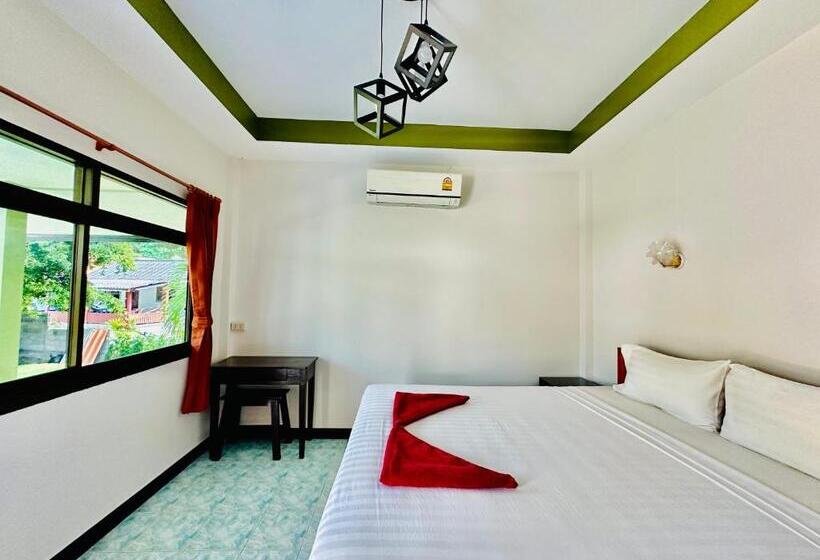 标准间带阳台, Lanta L.d. Beach Bungalow