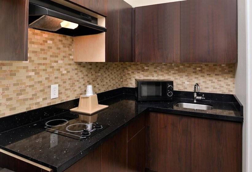 Люкс, Americas Best Value Inn & Suites Spring / N. Houston