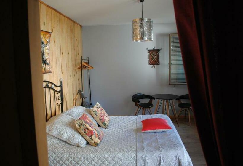 Номер Стандарт, Chambres D Hôtes & Spa Le Relais De La Cavayere