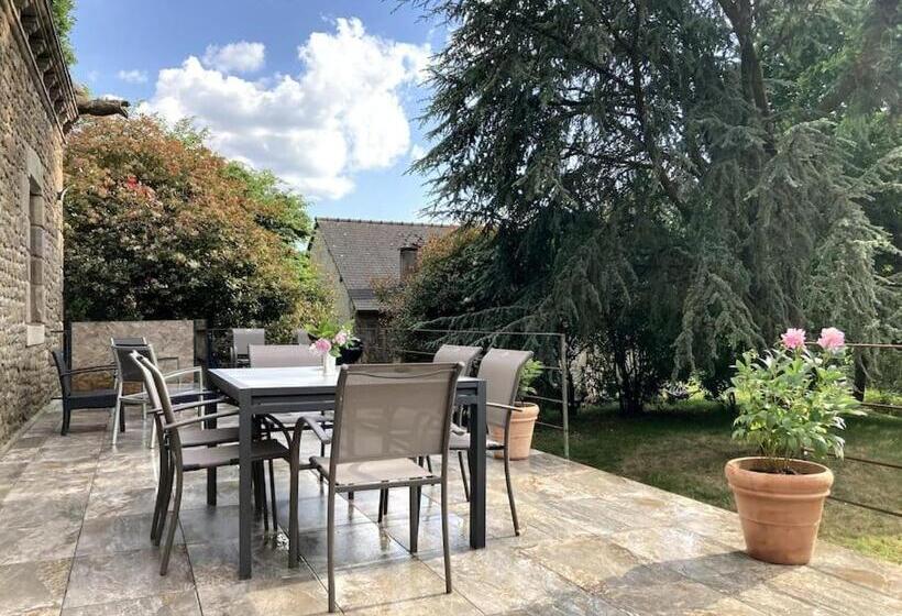 Семейный Номер, La Forge De La Coudraie