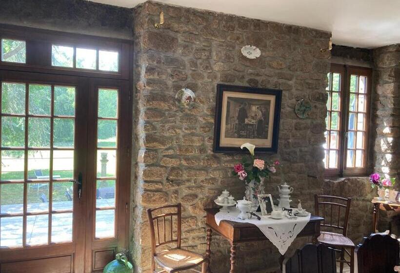 Номер Стандарт, La Forge De La Coudraie