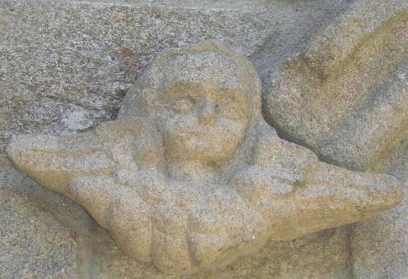 Дом 4 Спальни, La Forge De La Coudraie