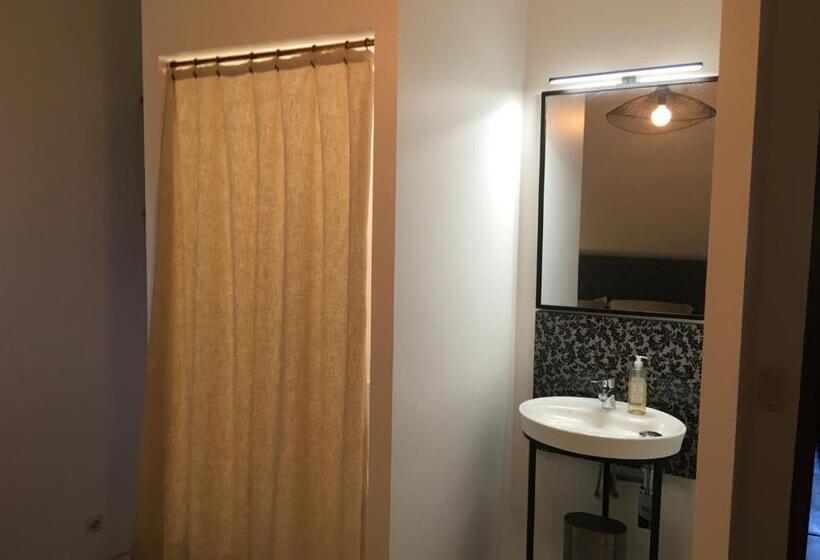 Номер Стандарт, La Forge De La Coudraie