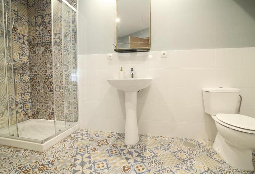 اتاق استاندارد با بالکن, Abracadabra Suites
