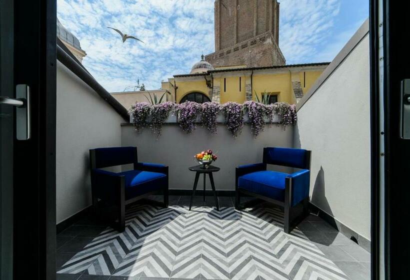 سوییت لوکس, Roma Luxus