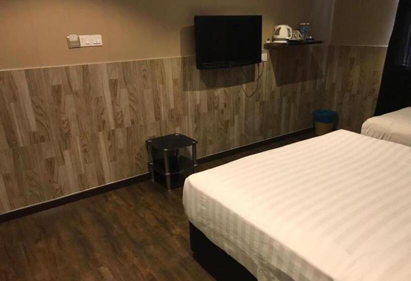 Quarto Estandar, Time Hotel Seremban