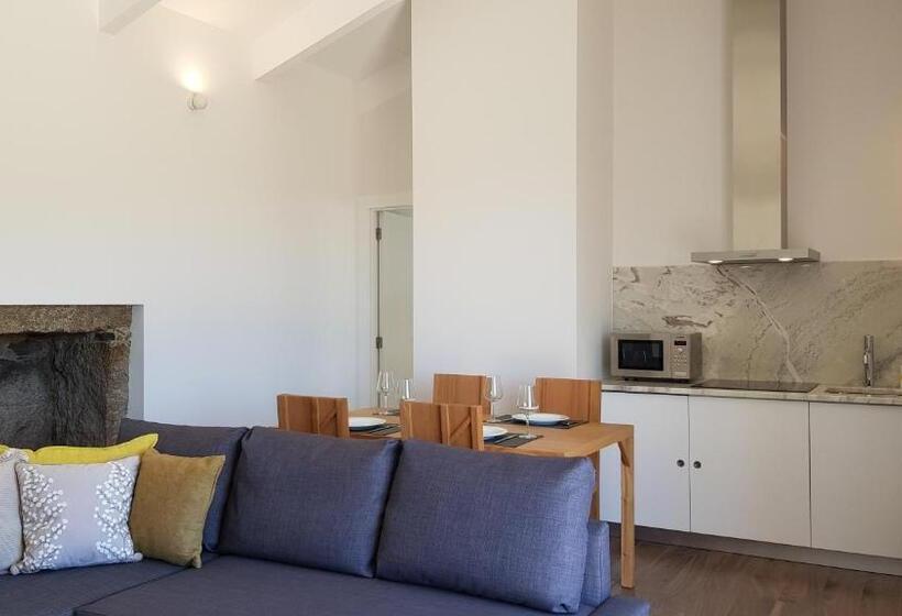 آپارتمان 2 خوابه, Casas Do Monte De Roques