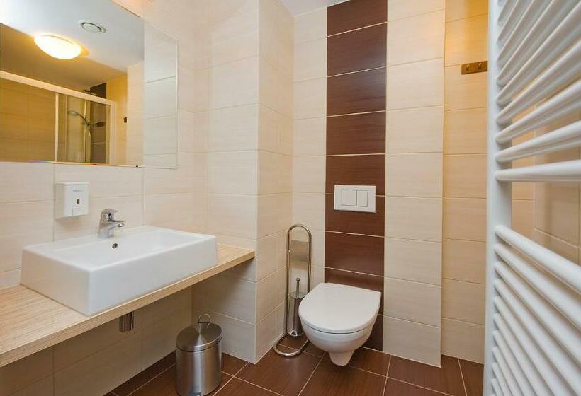 Quarto Estandar, Cztery Brzozy Gdańsk Kowale