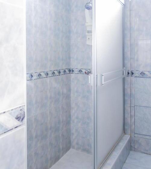 Четырехместный Номер Стандарт, Hostal Antares