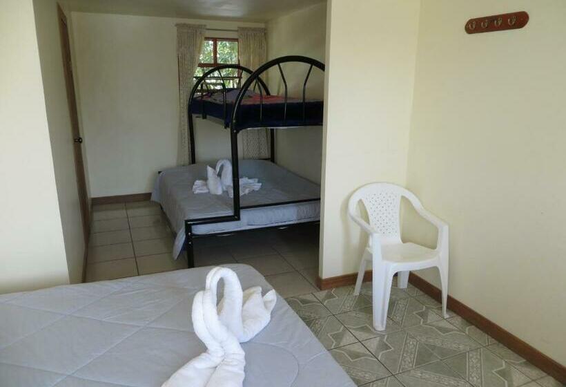 חדר משפחתי, Cabinas Nuestra Kasa