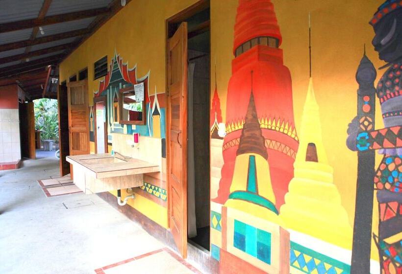 اتاق استاندارد سه تخته با سرویس بهداشتی مشترک, Casa Zen