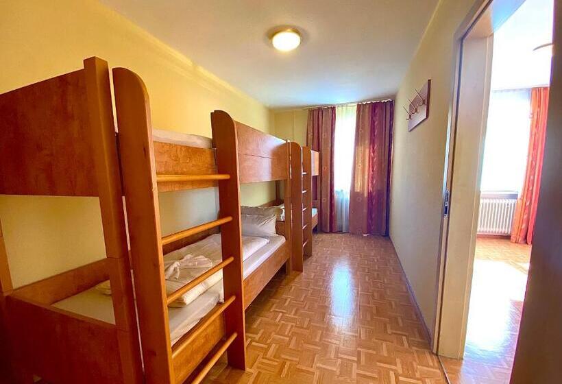 Семейный Номер, Gasthof Rose