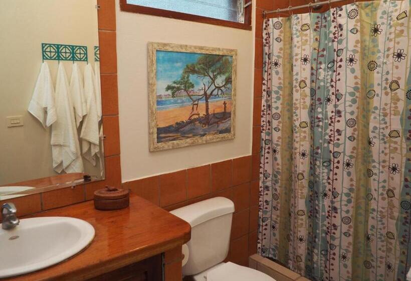 4인용 스탠다드 룸, Ten North Tamarindo Beach