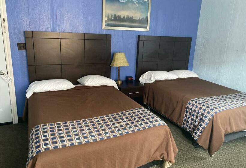 带2个双人床的标准工作室, All Seasons Motel