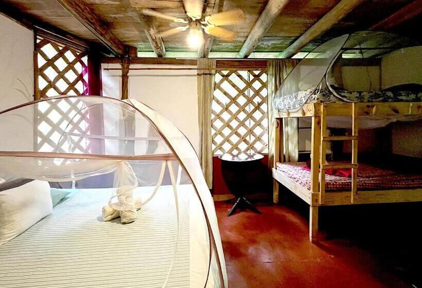 Quarto Familiar, Cascada Verde Hostel