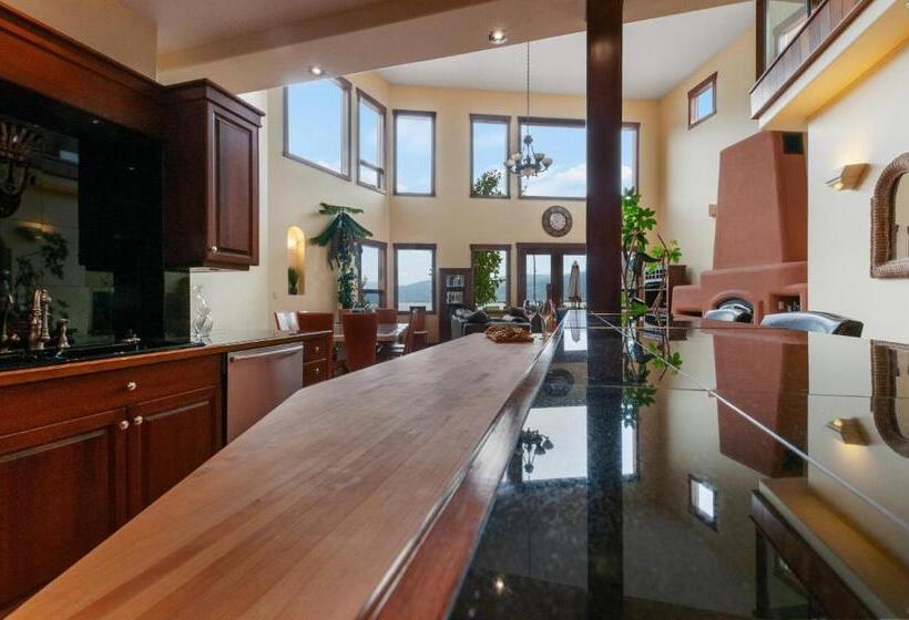 Дом 4 Спальни, Casa Grande Inn & Suites