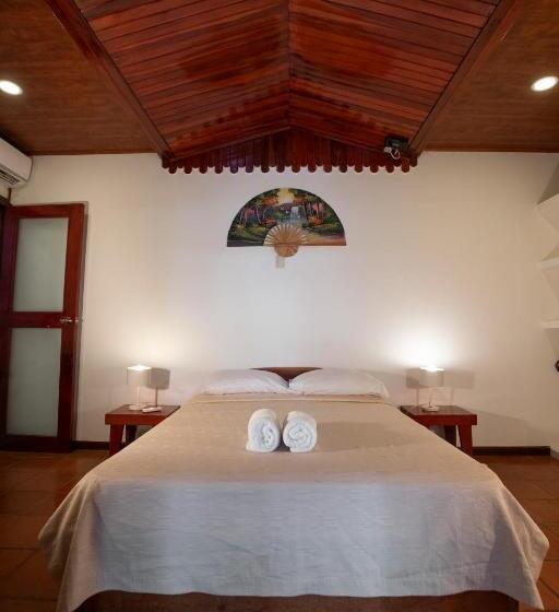 Quarto Economy, El Jardin