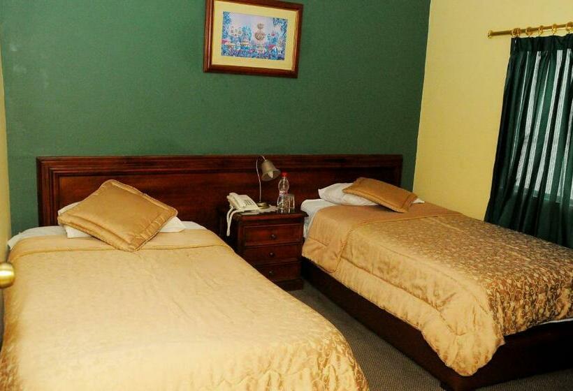 Номер Стандарт, Colony Inn