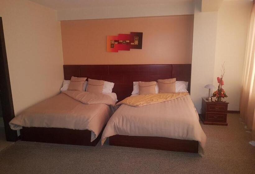 اتاق استاندارد چهار تخته, Colony Inn