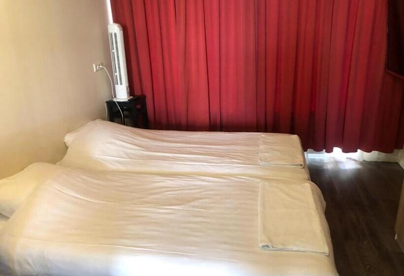 低层单卧公寓, Holland Lodge