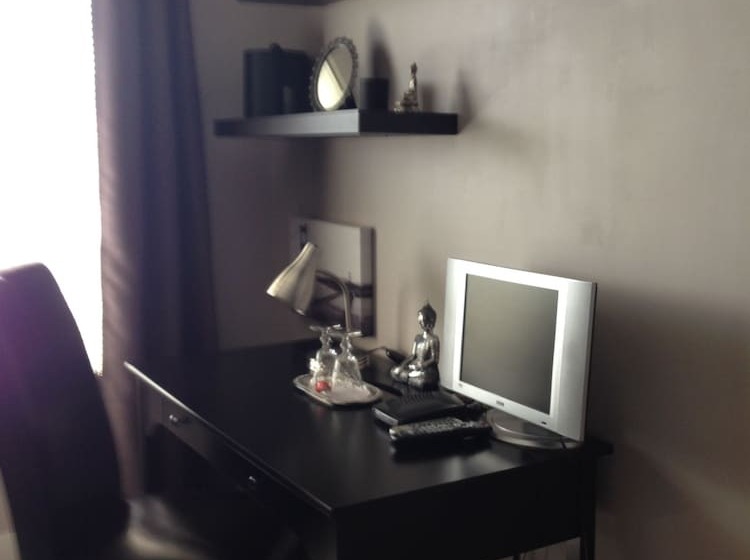Quarto Estandar, Le Chateau Du Lac