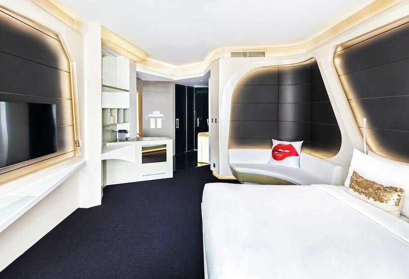 اتاق لوکس, V Hotel Dubai, Curio Collection By Hilton