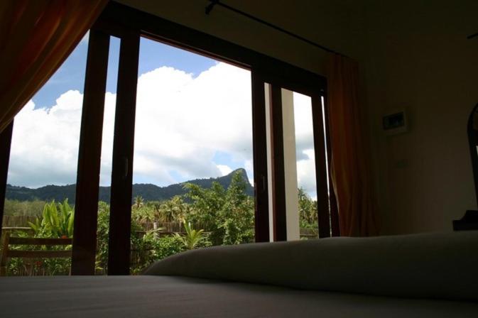 بانگلوی استاندارد, Naga Peak Resort