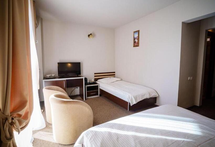 اتاق خانوادگی, Bacolux Diana Resort, Herculane
