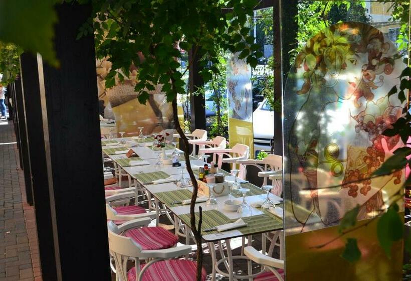 اتاق استاندارد, Les Jardins Carol
