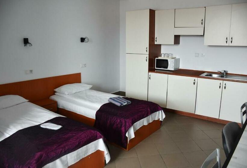 آپارتمان 2 خوابه, Pension Recidency