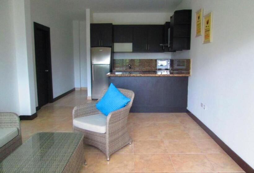 Suite, Ocean Blue