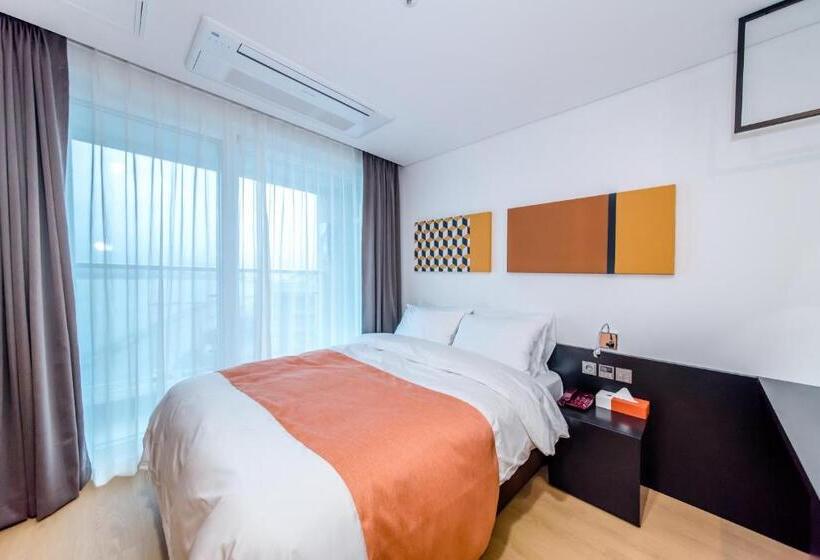 Номер Стандарт, Co Op City Hotel Seongsan